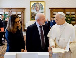Lula tem primeiro encontro com o Papa Leão XIV, no Vaticano