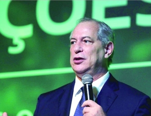 Ciro Gomes retorna ao PSDB por aliança com Tasso Jereissati e perspectiva de enfrentar o PT em 2026