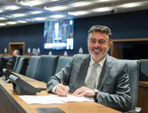 Sete municípios da região recebem recursos do deputado Vitor Junior para ações na saúde e infraestrutura