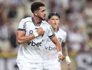 Botafogo vence o Ceará com gols de Christian Ramos e Jeffinho