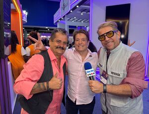 Serginho Tesoura de Ouro e Carlinhos Visore brilham no estande do Sinbel RJ na Professional Fair Rio 2025