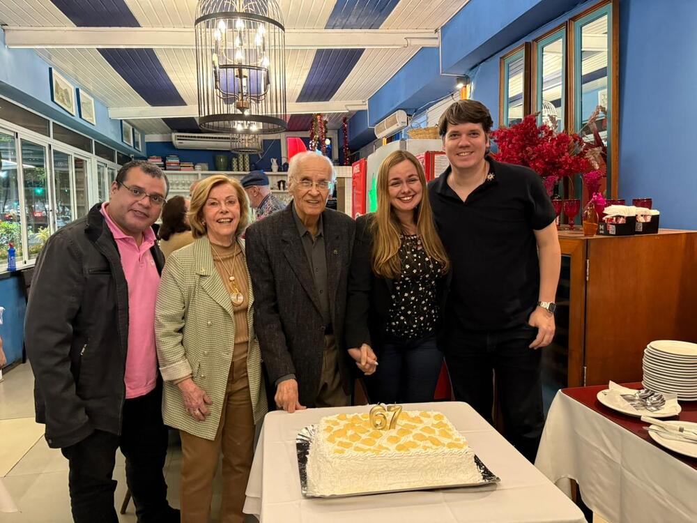 Lions Clube Leme celebra 67 anos de história e serviço em Copacabana juntamente com o 1° Comitê Consultivo da Divisão A-2