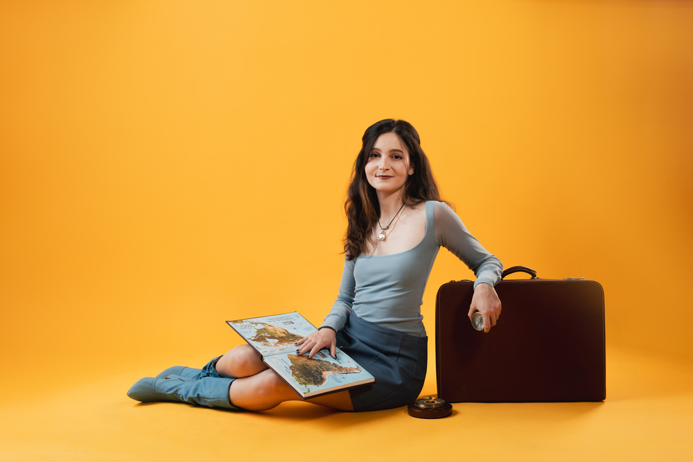Malu Azevedo estreia EP “Vem comigo” e dá vida a canção composta pelo pai nos anos 1980