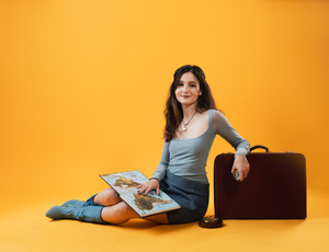 Malu Azevedo estreia EP “Vem comigo” e dá vida a canção composta pelo pai nos anos 1980