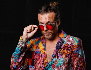 Vinny revive clássicos em novas versões e lança “Eu Vou Estar Aqui”, primeira música solo inédita em anos