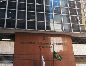 Desembargador do TRF-2 Guilherme Diefenthaeler, acusado de assediar servidoras, é punido com aposentadoria compulsória após decisão unânime do Conselho