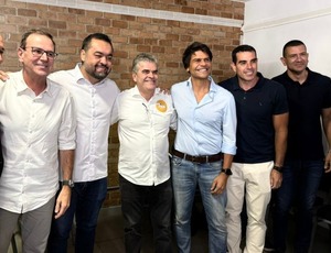 Deputado federal Luciano Vieira oficializa entrada no partido tucano em festa com Castro, Paes, Reis e Ruas sinalizando nova configuração de forças na política do Rio