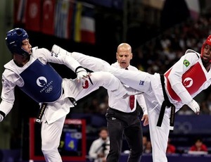 Henrique Marques, beneficiário do programa Bolsa Atleta, é campeão mundial de taekwondo na China
