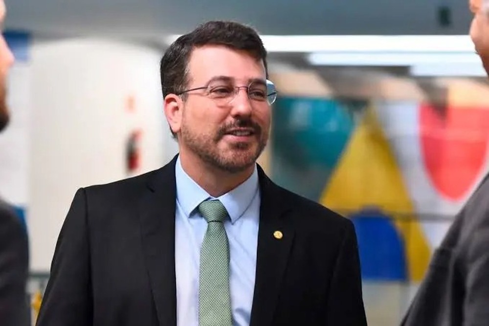 Secretário de Saúde  Daniel Soranz celebra retorno da UPA com 'clima de esperança', UPA de Costa Barros reabre com blindados da PM após sequestro de pacientes