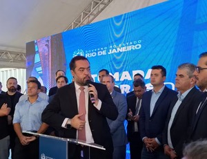 Castro sanciona novo Refis e espera arrecadar até R$ 3 bilhões no Rio de Janeiro