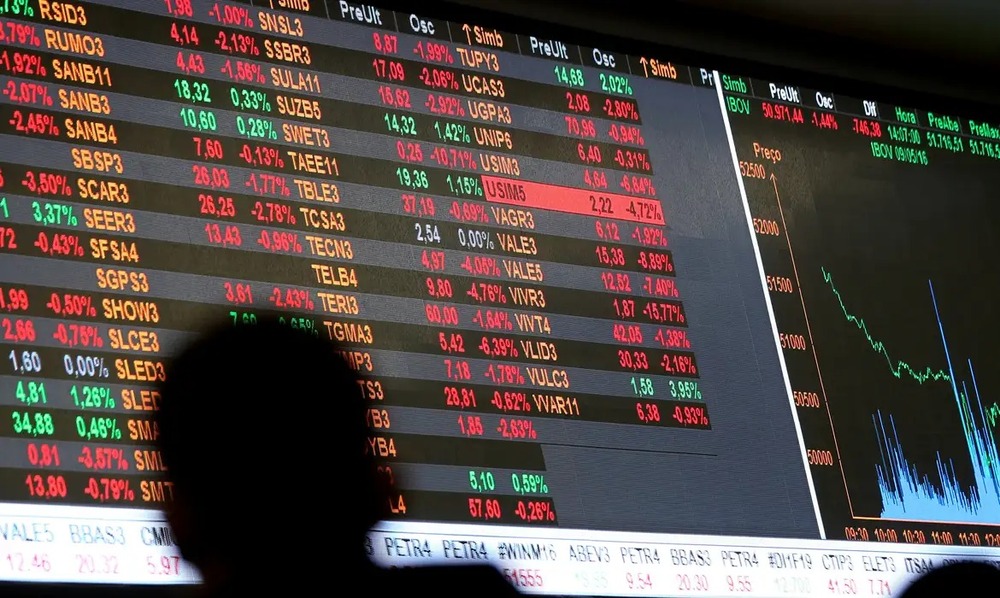 Bolsa bate recorde e dólar cai após reunião entre Lula e Trump