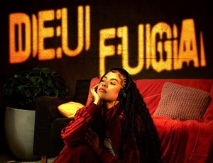 Amabbi lança “Deu Fuga”, com produção do trio Los Brasileiros
