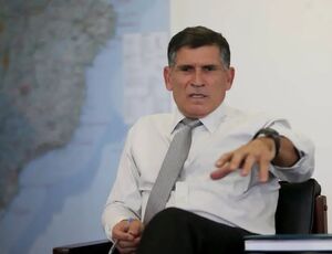 A Irresponsabilidade Histórica e o Heroísmo Policial - Por General Santos Cruz