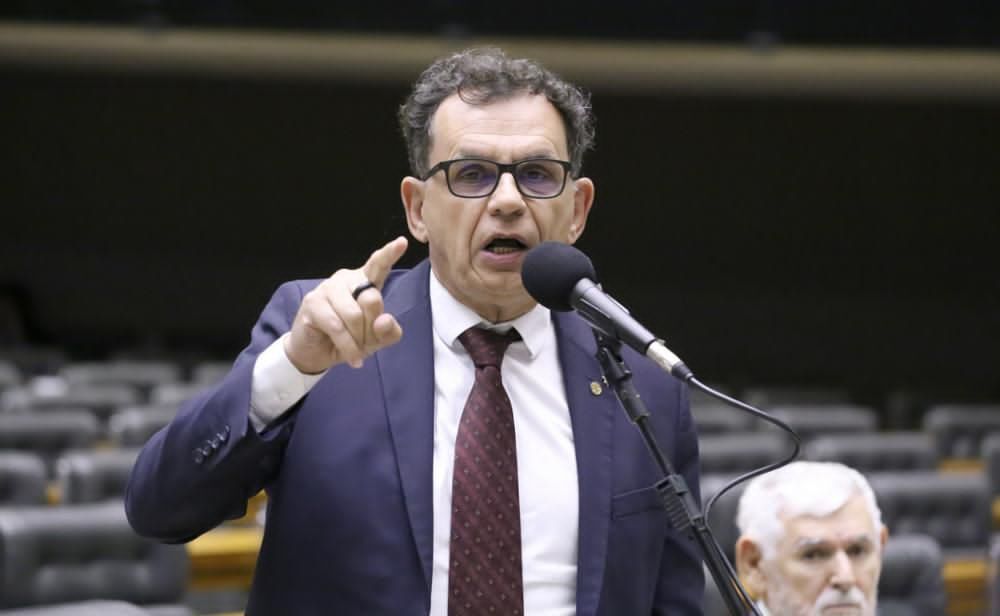Reimont pede prisão preventiva de Cláudio Castro após chacina no Rio