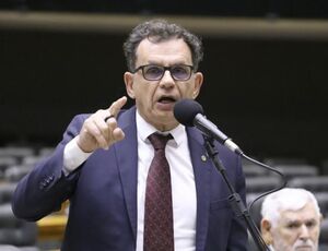 Reimont pede prisão preventiva de Cláudio Castro após chacina no Rio
