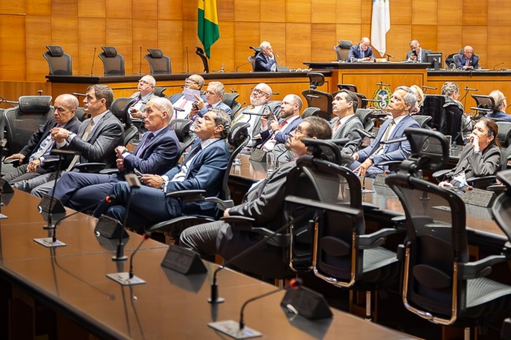 Desembargadores conhecem o Assis, nova ferramenta de Inteligência Artificial do Tribunal