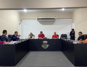 Câmara Municipal de Seropédica recebe o procurador geral do município para esclarecer dúvidas sobre a construção Hospital Municipal na cidade 