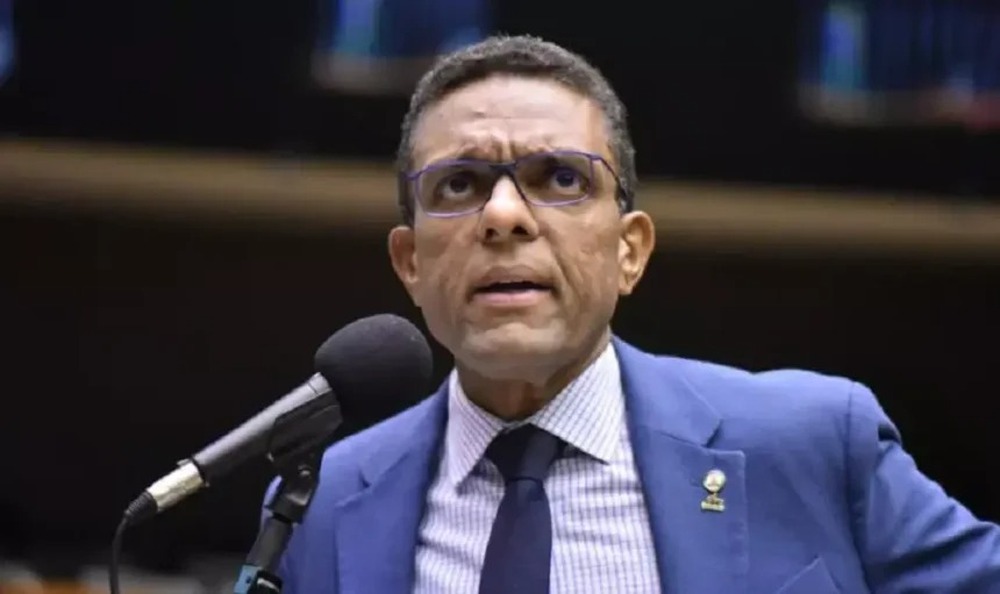 Deputado evangélico Otoni de Paula lamenta mortes de fiéis da sua igreja na chacina do Rio