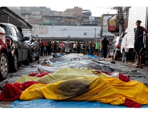 RJ divulga os primeiros nomes da lista de mortos em megaoperação nos complexos da Penha e do Alemão