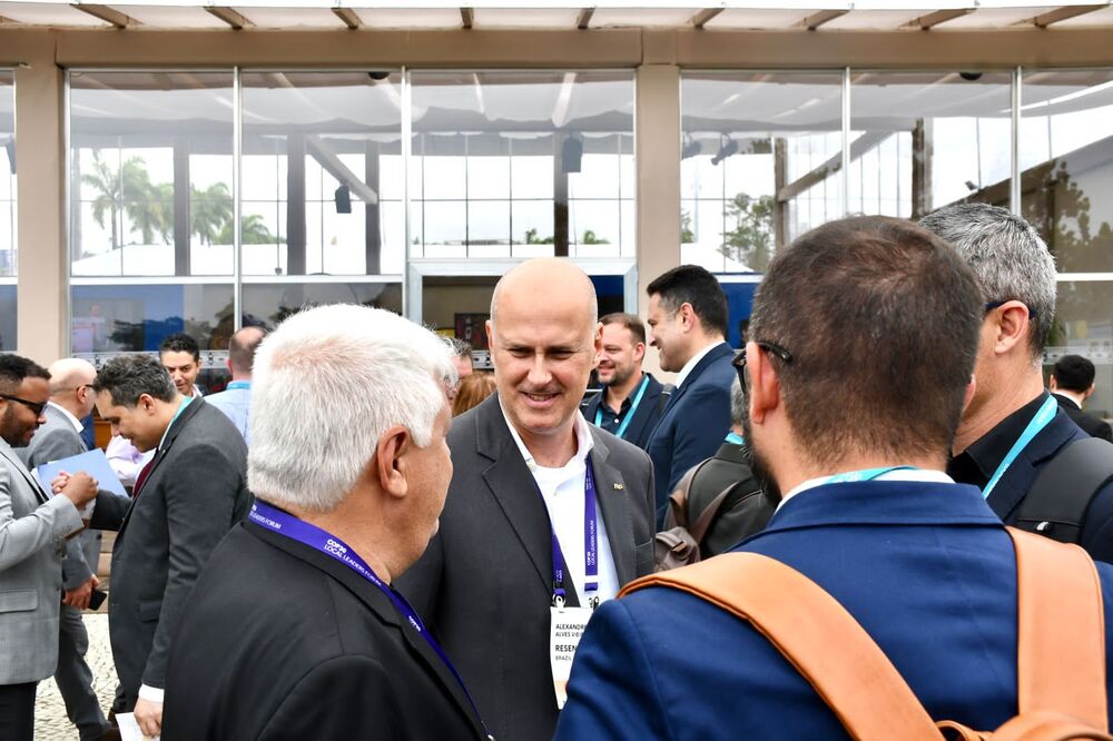 Prefeito Tande Vieira participa de encontros da Frente Nacional de Prefeitos e representa Resende em debates sobre governança climática no Rio de Janeiro