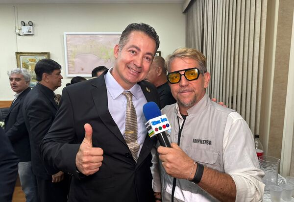 Alírio Moulin compartilha experiências e compara sistemas judiciais durante evento em Niterói