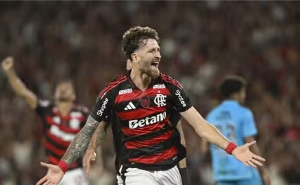 Flamengo sofre gols no fim e leva susto do Santos, mas vence no Maracanã