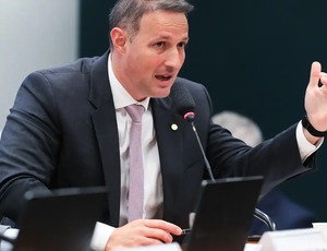 Câmara se prepara para batalha política decisiva sobre segurança pública. Relator cede à pressão e muda projeto que reduz poder da Polícia Federal