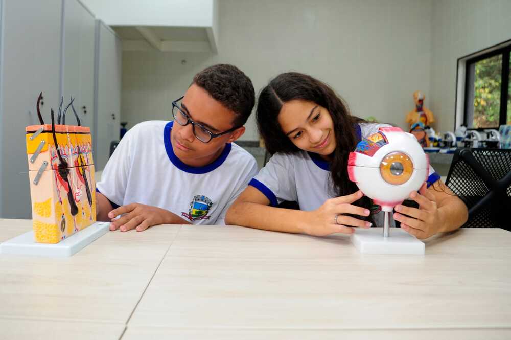 Faetec inaugura primeira unidade do projeto Intramuros na Zona Oeste