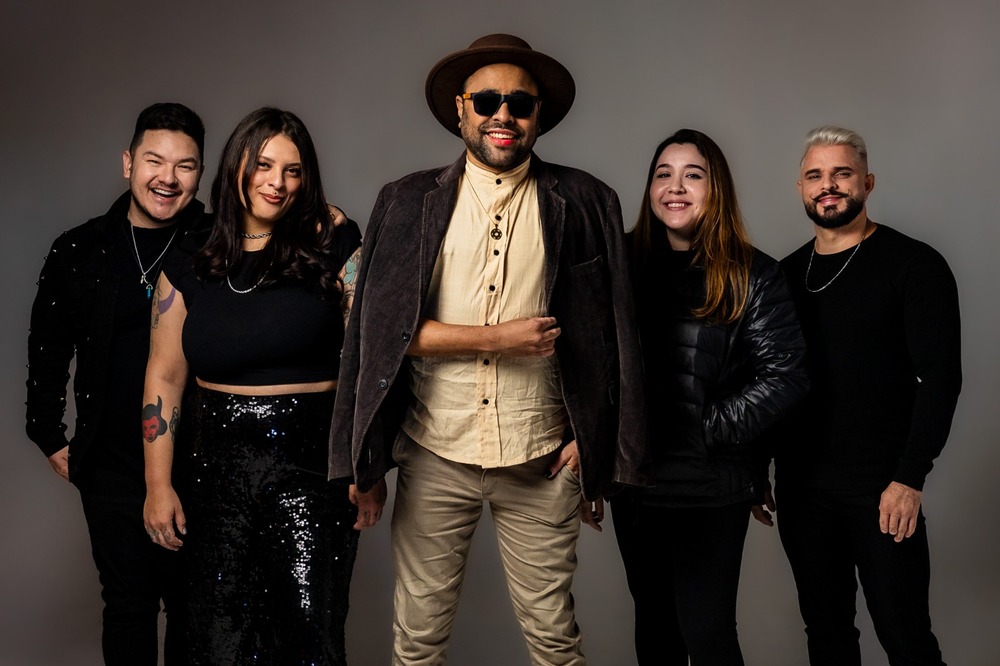 5OUND: o novo grupo pop do Brasil chega direto de São Paulo para reconectar o público com o poder das boas canções