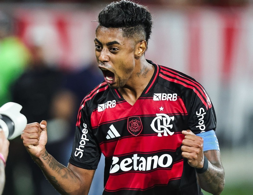 Bruno Henrique é absolvido, paga multa de R$ 100 mil e está livre para jogar pelo Flamengo
