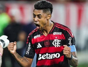 Bruno Henrique é absolvido, paga multa de R$ 100 mil e está livre para jogar pelo Flamengo