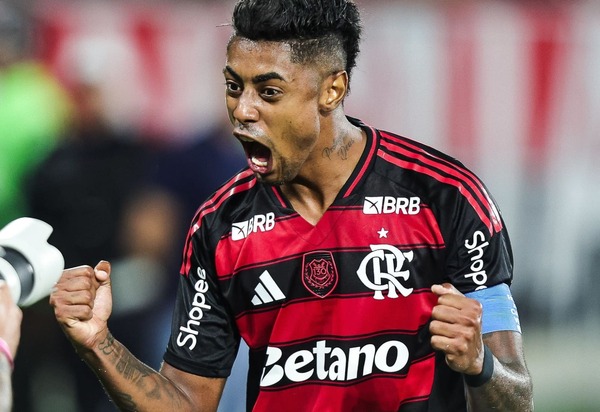 Bruno Henrique é absolvido, paga multa de R$ 100 mil e está livre para jogar pelo Flamengo
