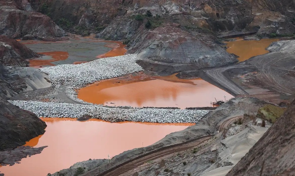 Justiça inglesa condena mineradora BHP por rompimento de barragem