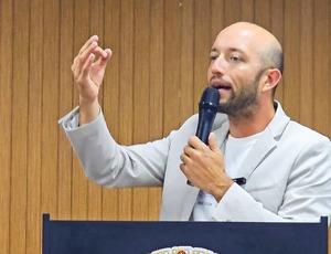 Vereador Eric Porto denuncia dívidas milionárias e irregularidades no Estacionamento Rotativo de Paraty
