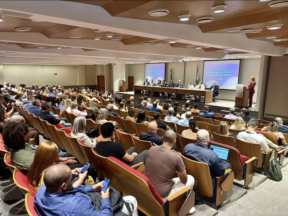 Secretaria de Transformação Digital realiza evento com foco em Inteligência Artificial e Governança de Dados