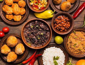 Reunindo chefs e pesquisadores, Festival Sabores da Resistência celebra gastronomia africana e quilombola na UFRRJ