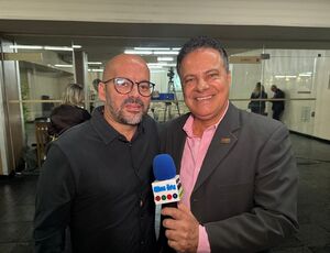 Júlio Souza homenageia Bianca Carvalho, presidente da Ceasa/RJ, e ressalta papel estratégico da Baixada Fluminense na economia estadual