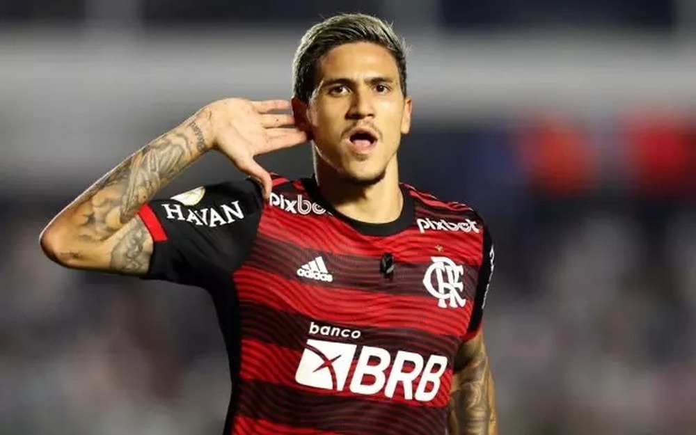 Pedro sente dores musculares e pode desfalcar o Flamengo na final da Copa Libertadores