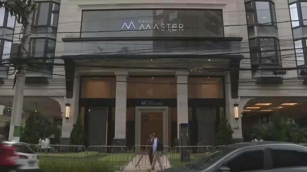 Fim do Banco Master afeta 515 trabalhadores do banco e 12 milhões de clientes