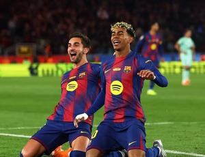 Barça goleia Athletic Bilbao no aguardado retorno ao estádio Camp Nou