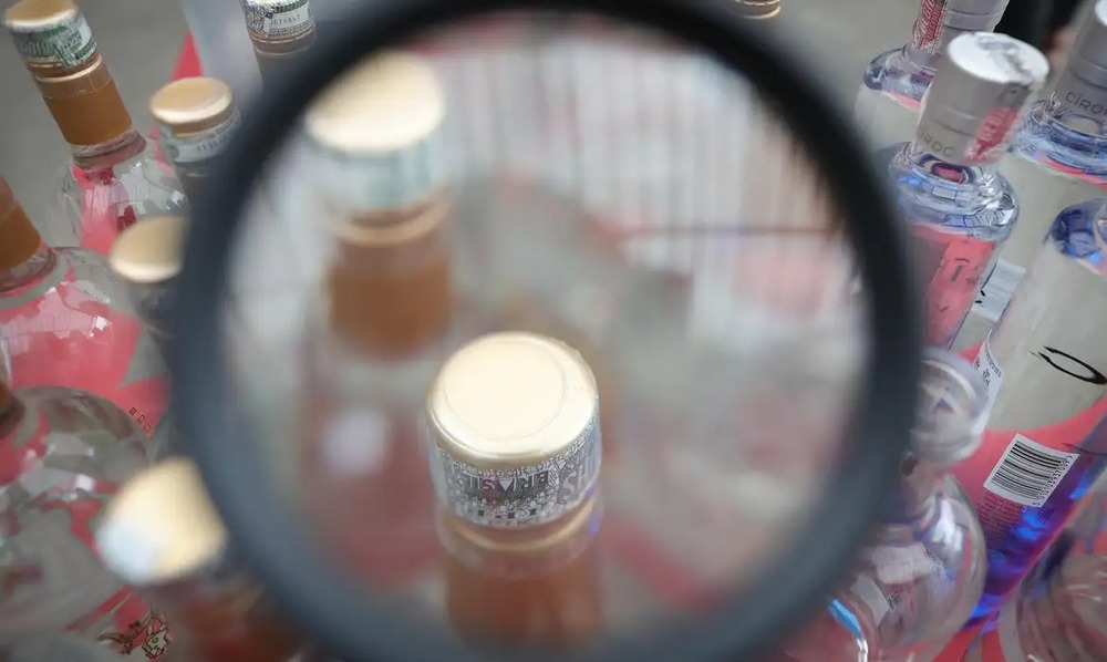 Brasil chega a 16 mortes confirmadas de intoxicação por metanol