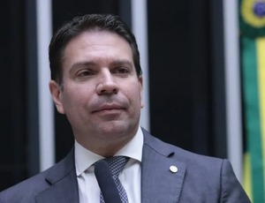 AUDÁCIA: Ramagem diz que seguirá atuação parlamentar dos EUA: ‘Estou regular’