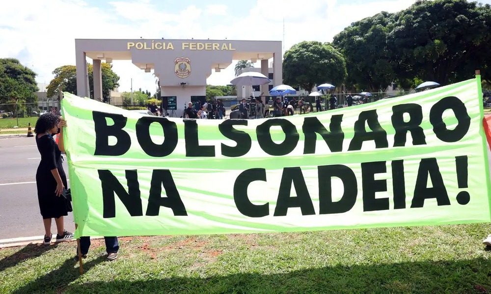 Por unanimidade, STF valida prisões de Bolsonaro e mais 6 condenados