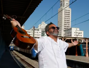 Trem do Samba faz 30 viagens e prova que tradição boa não perde o passo