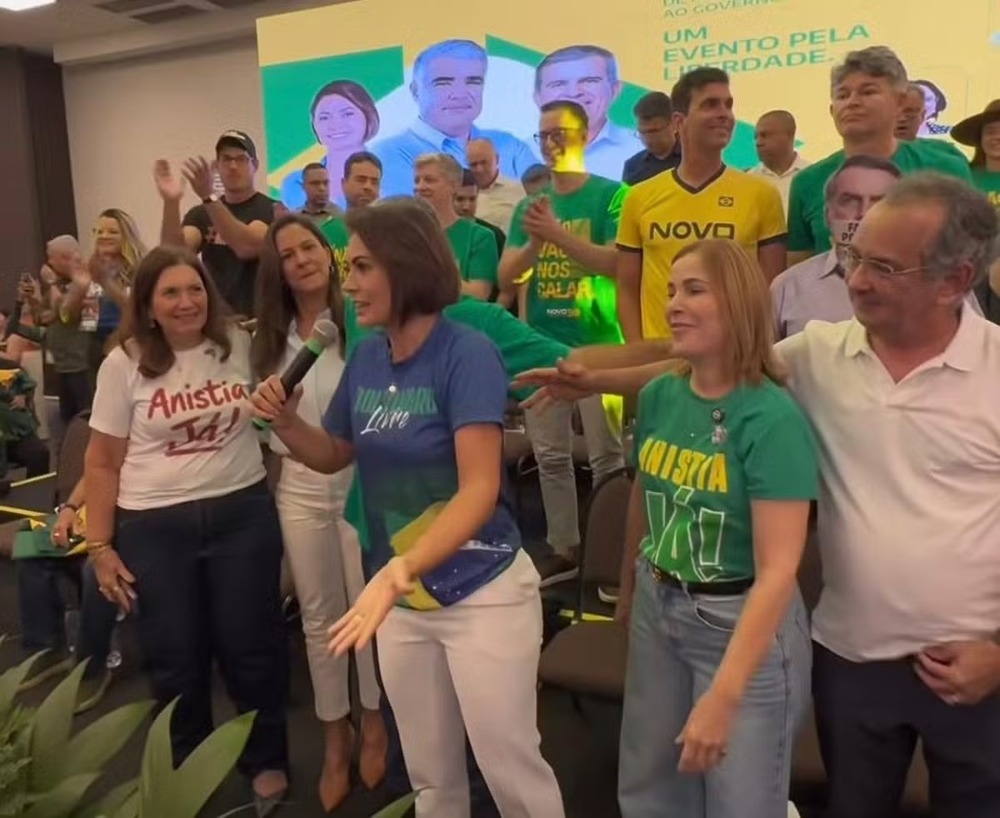 ‘Assim não dá’: Michelle Bolsonaro critica apoio do PL a Ciro Gomes e expõe racha na direita do Ceará