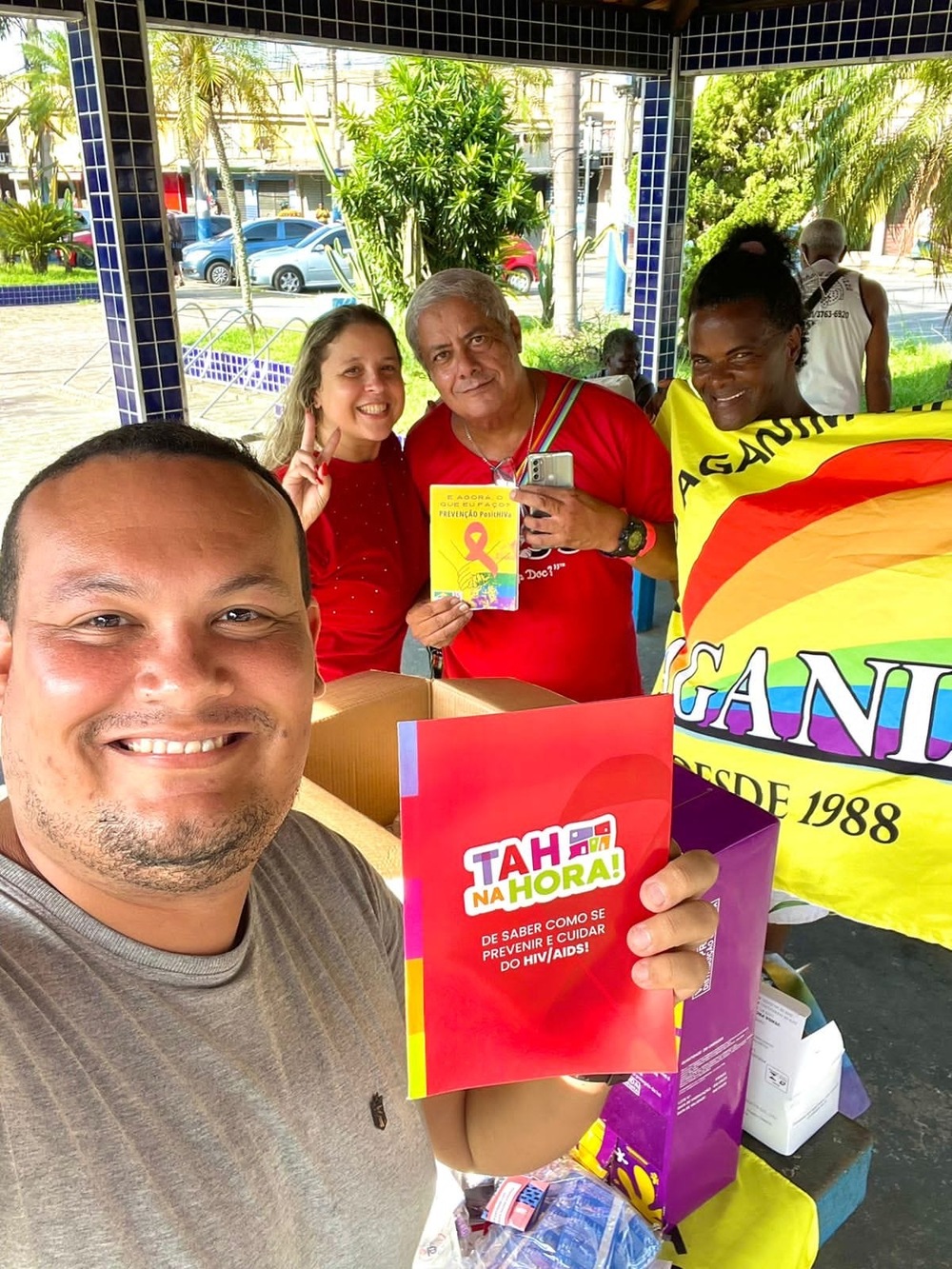Aganim Direitos Humanos realiza ação no Dia Mundial de Combate à AIDS.