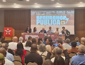 ADVOGADO DO ANO: Pierpaolo Cruz Bottini, que conseguiu soltura de banqueiro do Banco Master, foi convidado pelo PT Nacional e palestrou sobre Cadeia Econômica do Crime em Seminário de Segurança Pública do PT