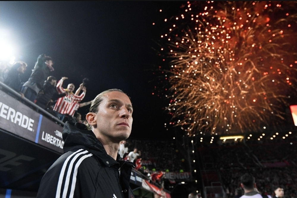 Aos 40 anos, Filipe Luís é campeão e vira o nono técnico mais jovem a vencer a Série A; veja os dez
