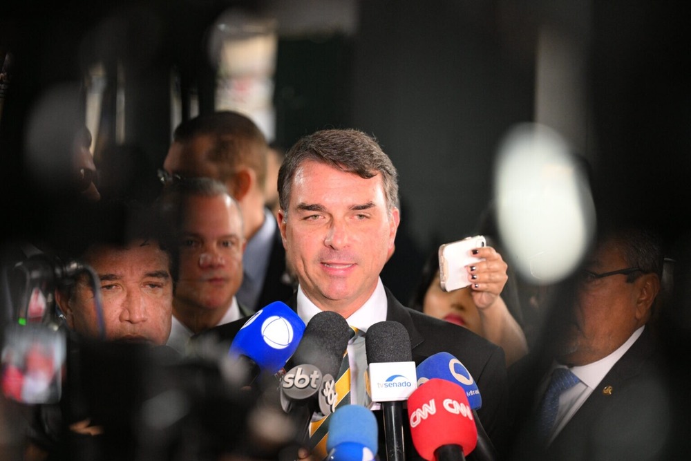 Força nova: Flávio Bolsonaro lidera o projeto de direita para 2026