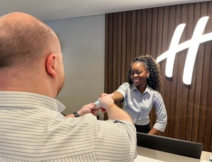 Holiday Inn Parque Anhembi e AGPMED oferecem proteção contra mosquitos a hóspedes durante Fórmula E